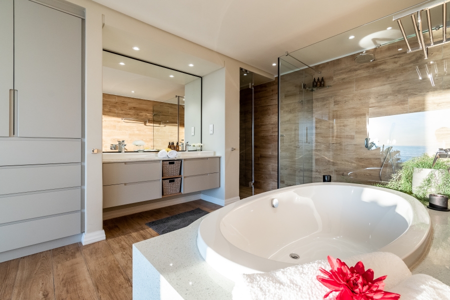 5 Bedroom Property for Sale in Camps Bay Western Cape